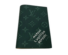 Auth Louis Vuitton Monogram Passport Cover Green M26836