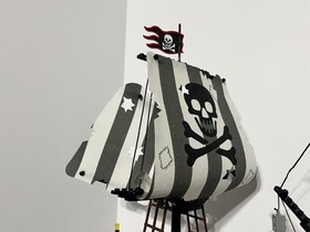 Lego 6289 Red Beard Runner - Preloved - 100% Complete - No Manual