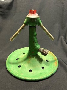 Vintage SUNBEAM Automatic RAIN KING Heavy Duty Cast Iron Water Sprinkler. WORKS
