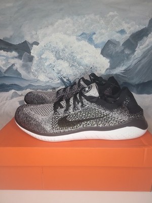 Nike Free RN Flyknit 2018 Oreo Mens Sz 10.5 Running Shoes Black Gray 942838-101