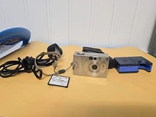 Canon Ixus V DIGITAL CAMERA With Cf Card . Please Read 