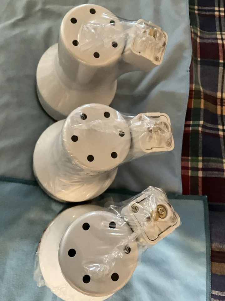 3 Lighting R30/Par30 Track Lighting Fixture Head - Image 3 of 4