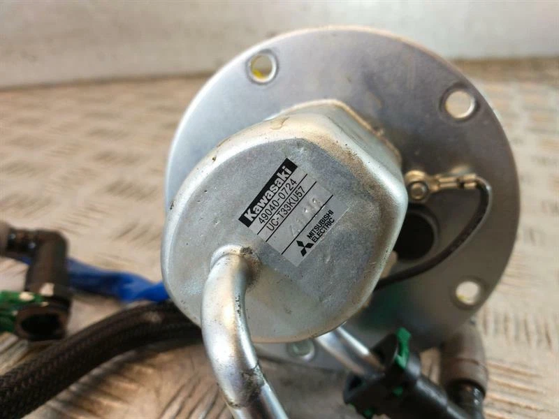 Bomba de combustible Kawasaki Z800 (2013-17) Foto 4 de 4