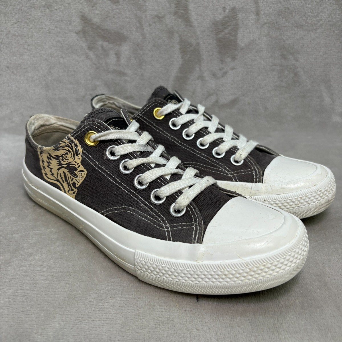 DARC SPORT LIMITED RELEASE WOLVES FOREVER BLACK & WHITE LOW TOPS M 