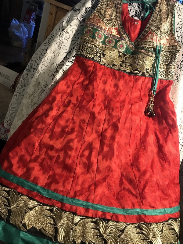 RED COLORFUL BEADED APPLIQUÉ RIBBON SILKY LONG DRESS SMALL MEDIUM