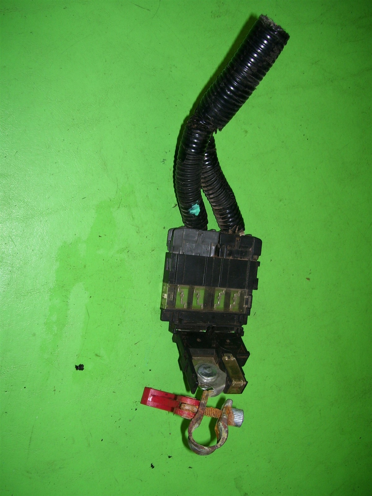 Nissan 350Z Z33 3.5 Positive Battery Terminal Cable End Fuse Fusible