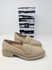 dv by Dolce Vita Crisp Penny Loafer/Lug Sole Block Heel Dune/Tan NEW Size 9
