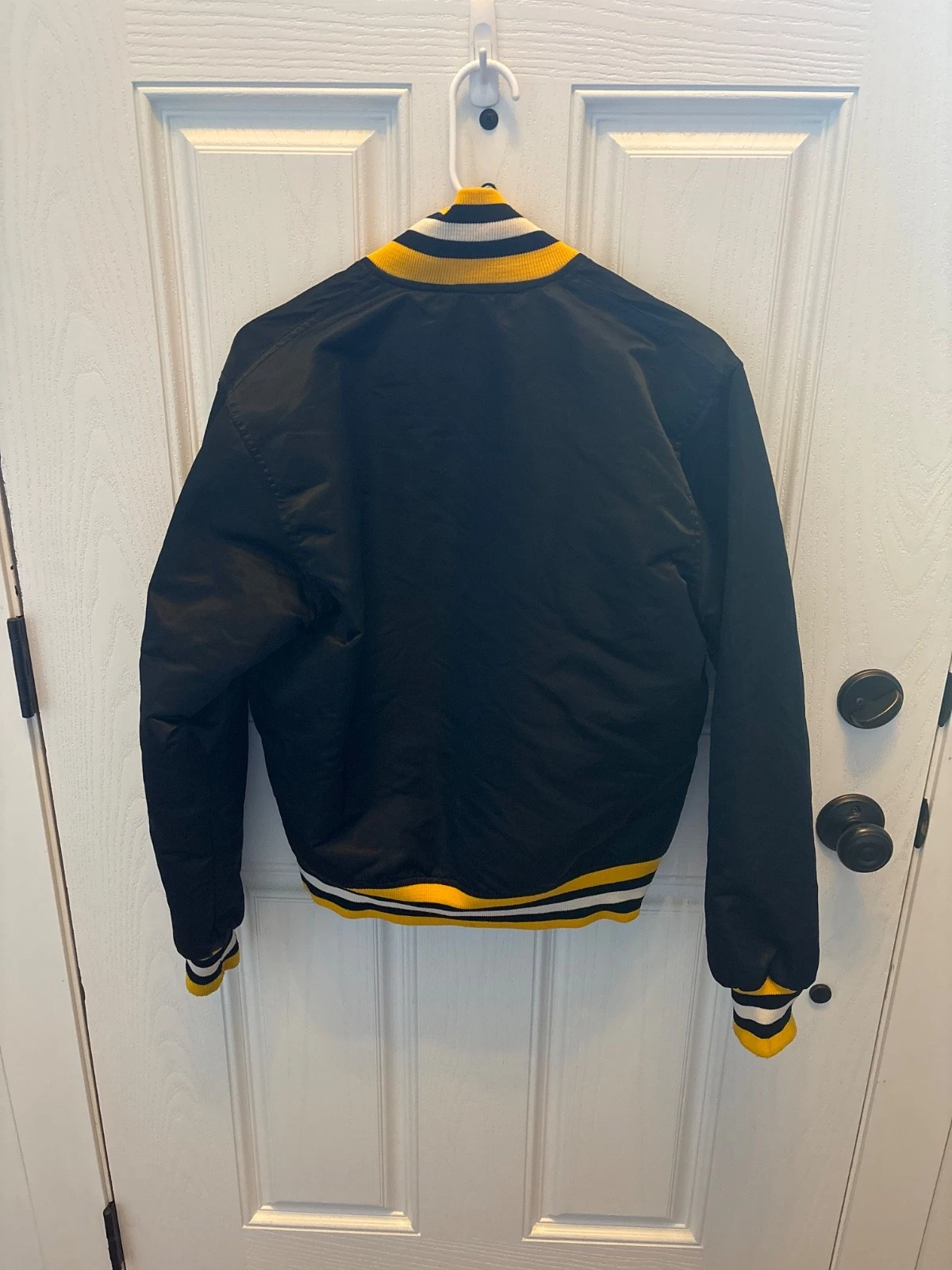 Vintage Pittsburgh Penguins Starter Bomber jacket 80s-great condition! - product detail image 2