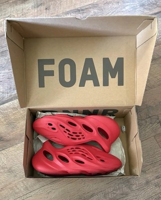 Adidas Yeezy Foam Runner GW3355 Vermillion Red   Size 6