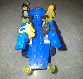 LEGO Space: Mobile Command Trailer (1558)