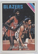 1975-76 Topps LaRue Martin #183 1j2