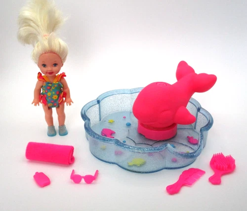 Vintage Kelly Pool Fun Play Set 1996 Sister of Barbie #17373 Whale