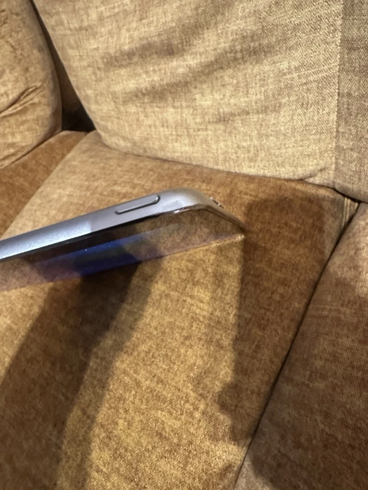 Apple iPad Air 2 · 128GB · Wi-Fi, foto 3 di 3