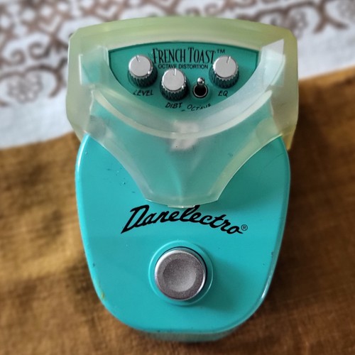 Danelectro French Toast - Octave Fuzz Guitar Effects Pedal Distortion Vintage