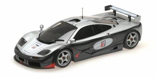 Auto sportive di modellismo statico neri Scala 1:18
