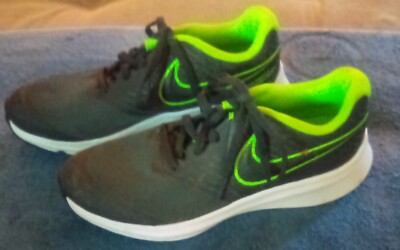 Nike Star Runner 2 AQ3542-004 Boys Running Shoes SIze 3.5