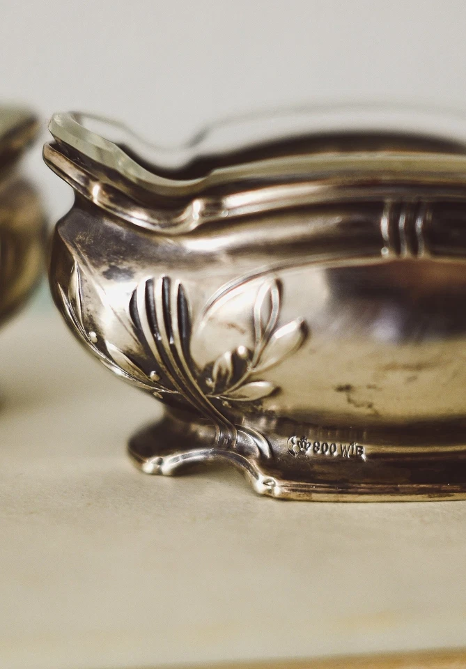 Vasettini per sale e pepe in argento 800 - Immagine 2 di 3