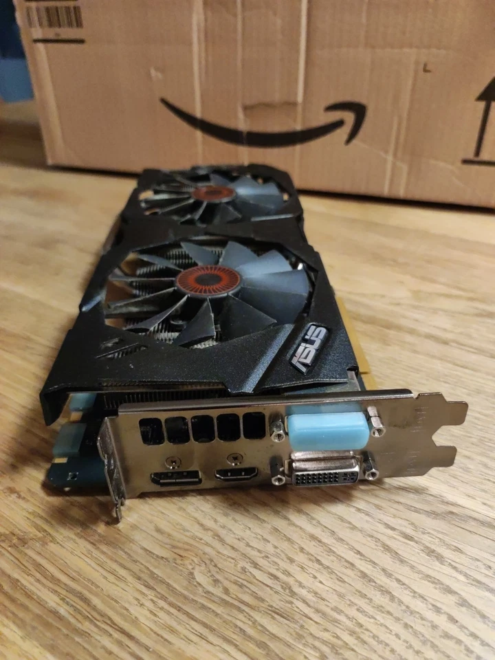 ASUS Strix GeForce GTX 970 4GB DDR5 Scheda Grafica (STRIX-GTX970-DC2OC-4GD5) - Immagine 3 di 4