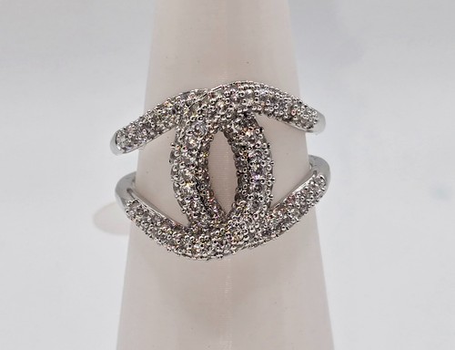 Bomb Party April Ring Größe 9 RG37993 The Harlow - Neu mit Etikett ohne Tasche - Rhodium