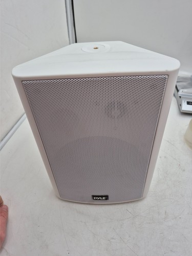 Pyle PDWR61BTWT Bluetooth Indoor Outdoor 6.5 Inch Speaker System, White