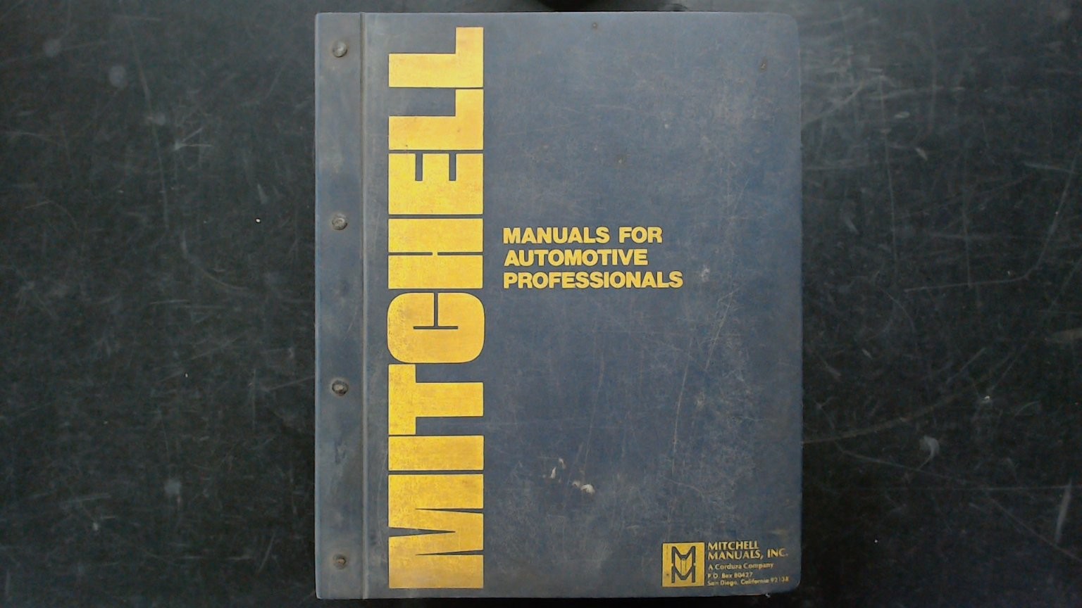 Mitchell Domestic Interchange Service Manual 0-8470-0300-0 1977 Auto Parts