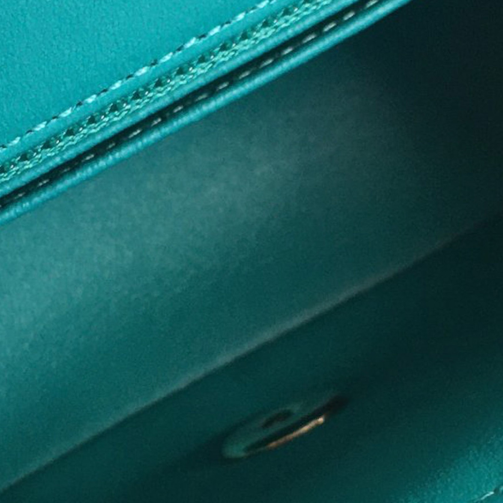 Authenticated Chanel Mini Rectangular Chevron Lam… - image 5