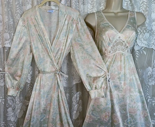 Vtg M+ LORRAINE Floral Pastels Silky Soft Nylon Wrap Peignoir Robe Nightgown Set - Picture 2 of 10