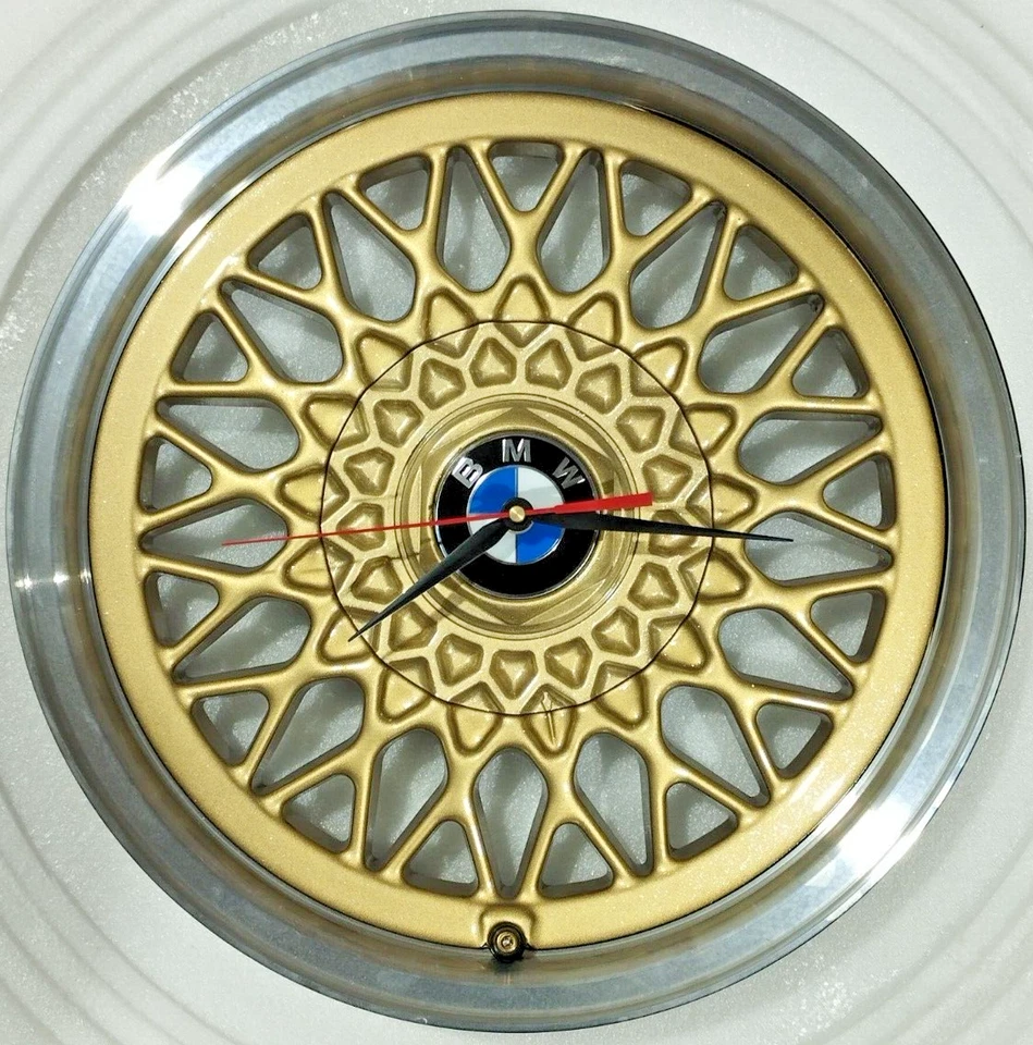 BMW CLOCK ORIGINAL BMW E34 15" ALLOY WHEEL IN BBS STYLE BEAUTIFUL AND UNIQUE - Image 2 of 4