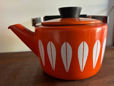 Vintage Mid-Century Cathrineholm Lotus Orange Enamel Teapot Kettle