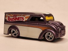 Hot Wheels Dairy Delivery "RAISINETS" 1/64 LOOSE and Mint