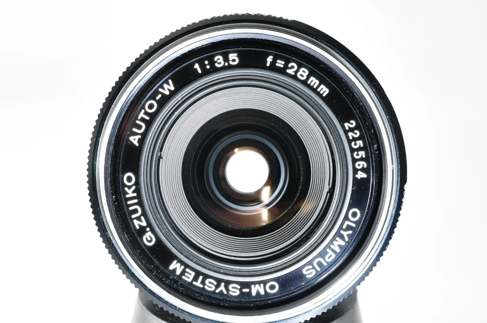 【CASI COMO NUEVO】Lente MF gran angular Olympus 28mm F3.5 OM System G.Zuiko... - Imagen 4 de 4