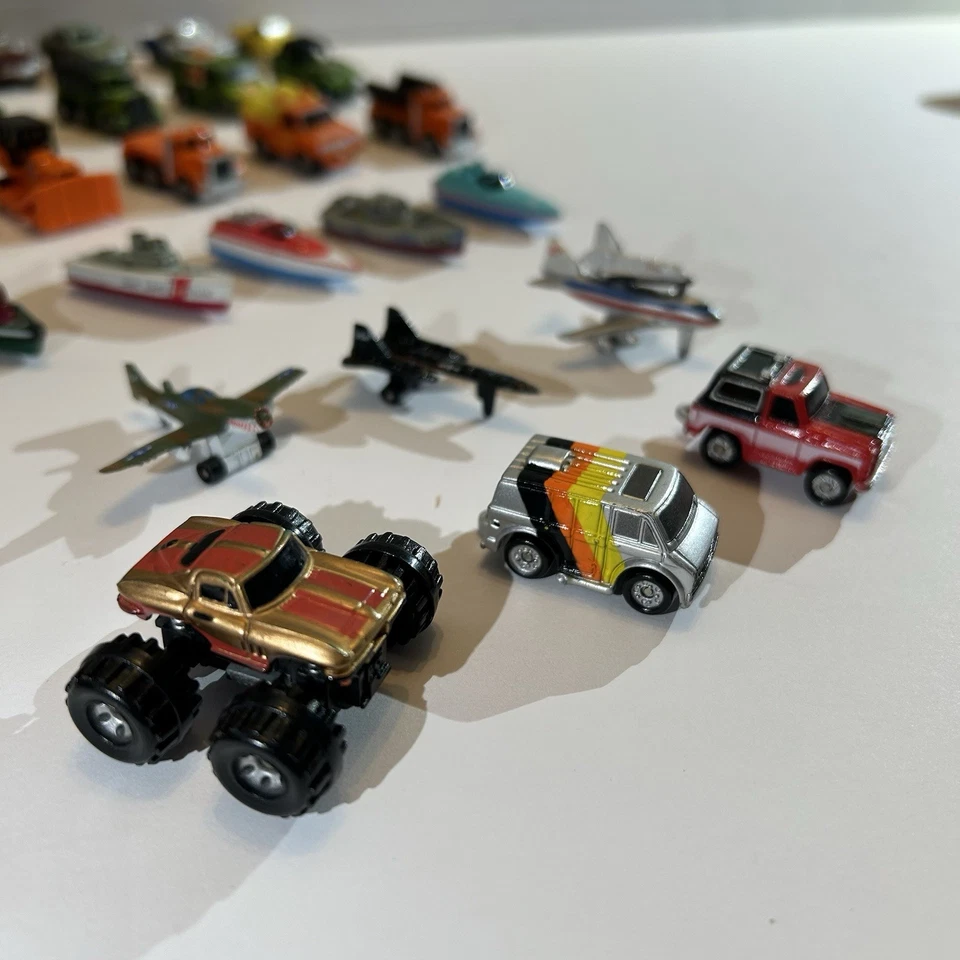 Lote de 28 micro máquinas Galoob vintage Foto 2 de 4