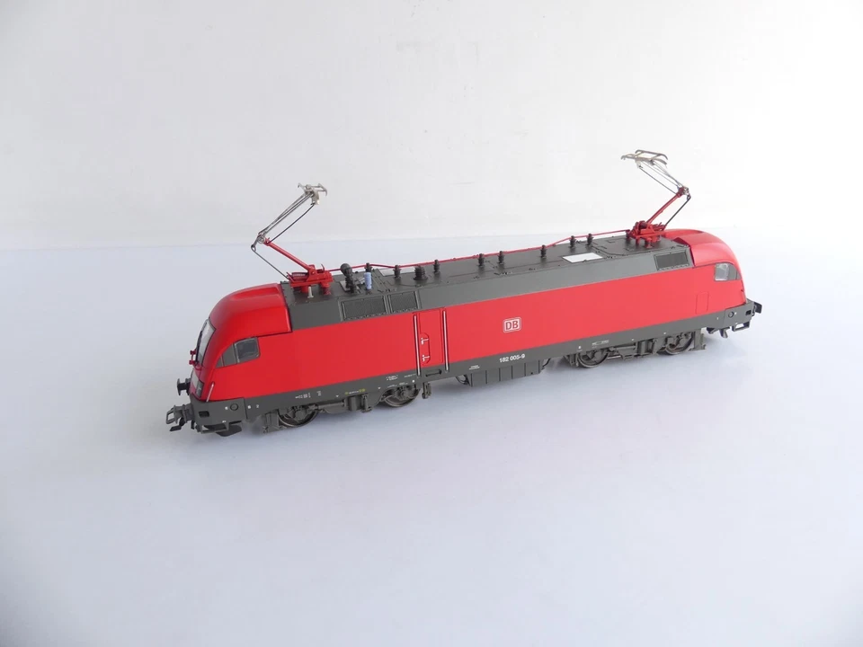 39830 MARKLIN HO 3 RAILS LOCOMOTIVE ELECTRIQUE DE LA DB BR 182 005-9 DIGITAL SON - Photo 2/4