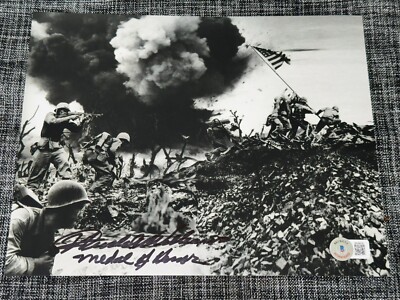 HERSHEL WILLIAMS SIGNED AUTO 8X10 PHOTO MEDAL OF HONOR IWO JIMA BECKETT BAS COA