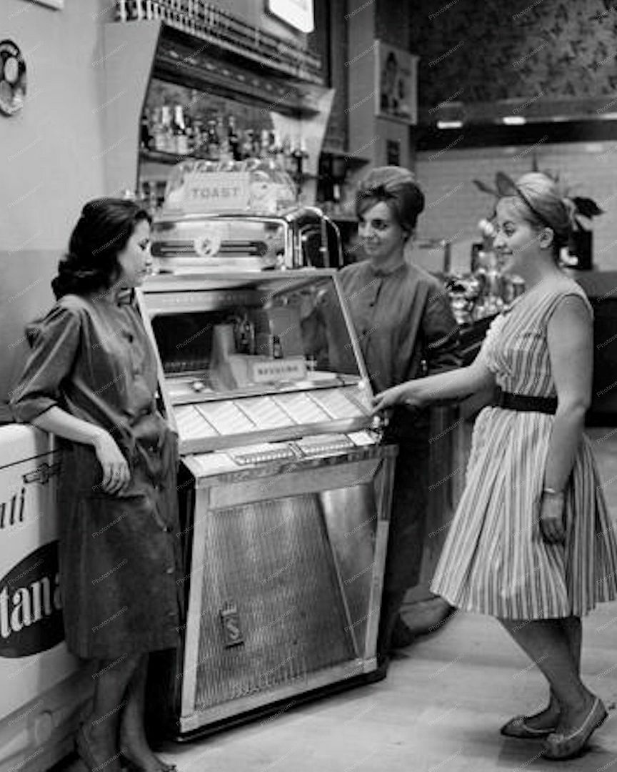 Seeburg L100 Jukebox Vintage 1957 Classic 8 by 10 Reprint Photograph | eBay