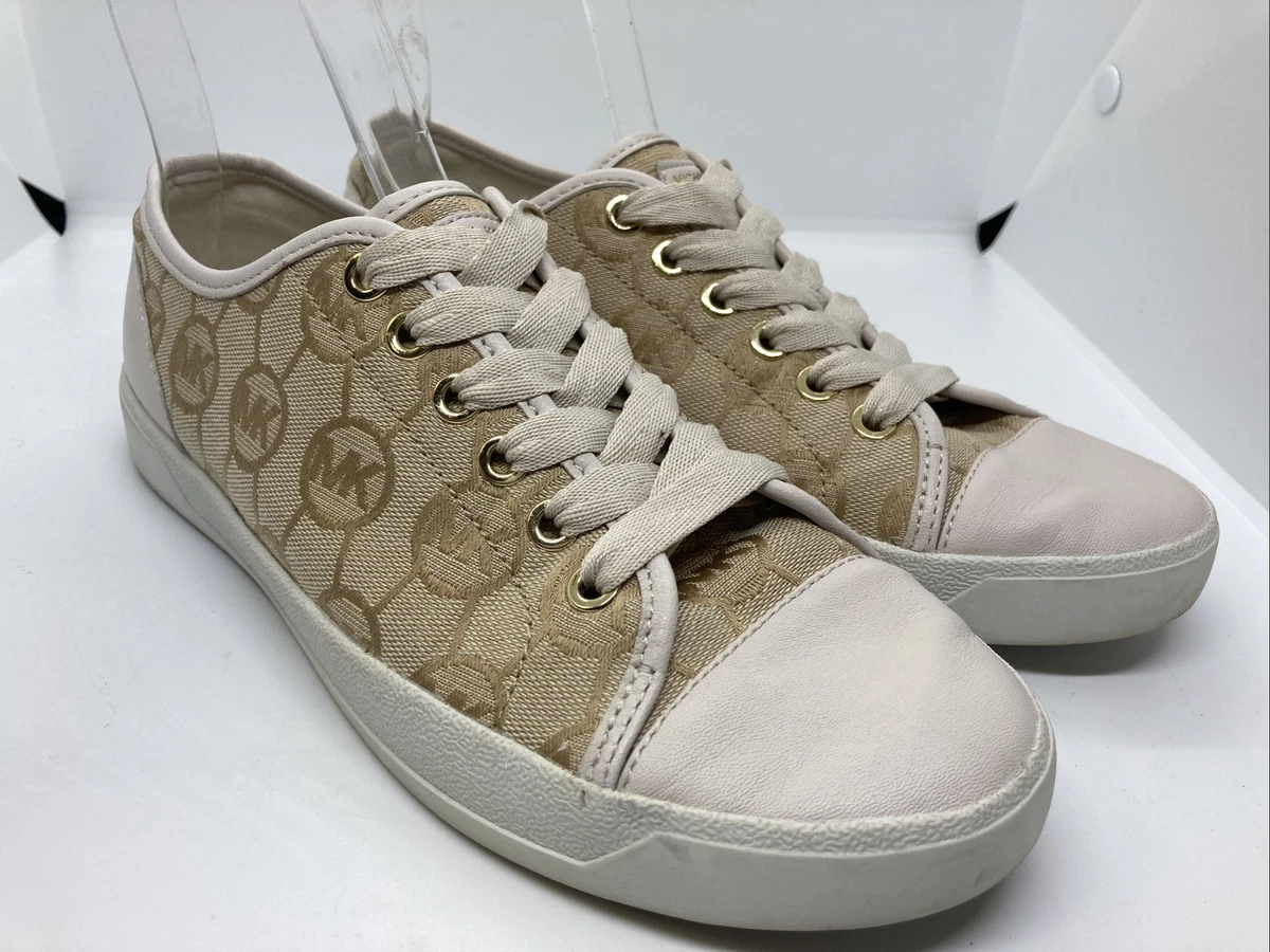 Michael kors light store pink shoes