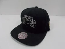 MILWAUKEE BUCKS MITCHELL NESS NOSTALGIA HAT ADJUSTABLE NICE PRE-OWNED