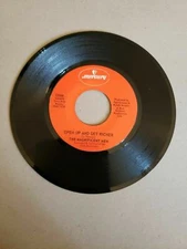 The Magnificent Men - Holly Go Softly - Mercury -(45RPM 7”  Single)(J311) 