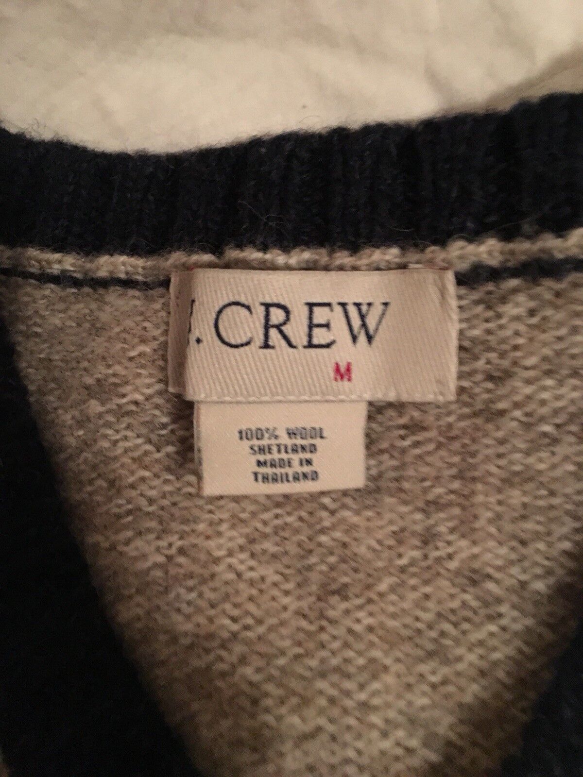 Mens 100% wool sweater medium - image 3