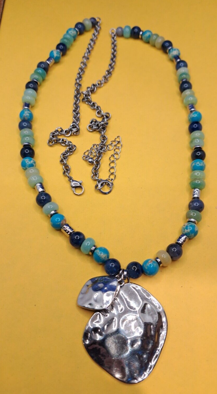 Vtg Southwest Style Necklace Turquoise/blue Beads w/3 Hammered Silver