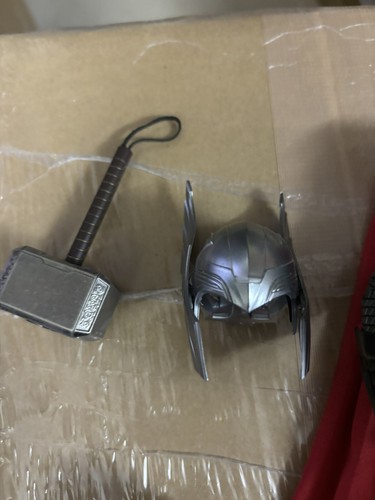 Broken Missing Hot Toys Movie MMS146 Avengers Mighty Thor 1/6 Scale Collectible - Picture 2 of 8