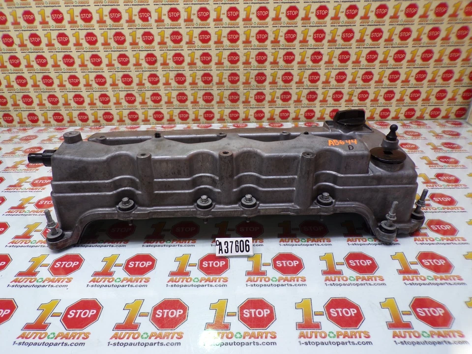 2015 CHRYSLER 200 ENGINE VALVE COVER 5047517AF OEM - Image 3 of 4