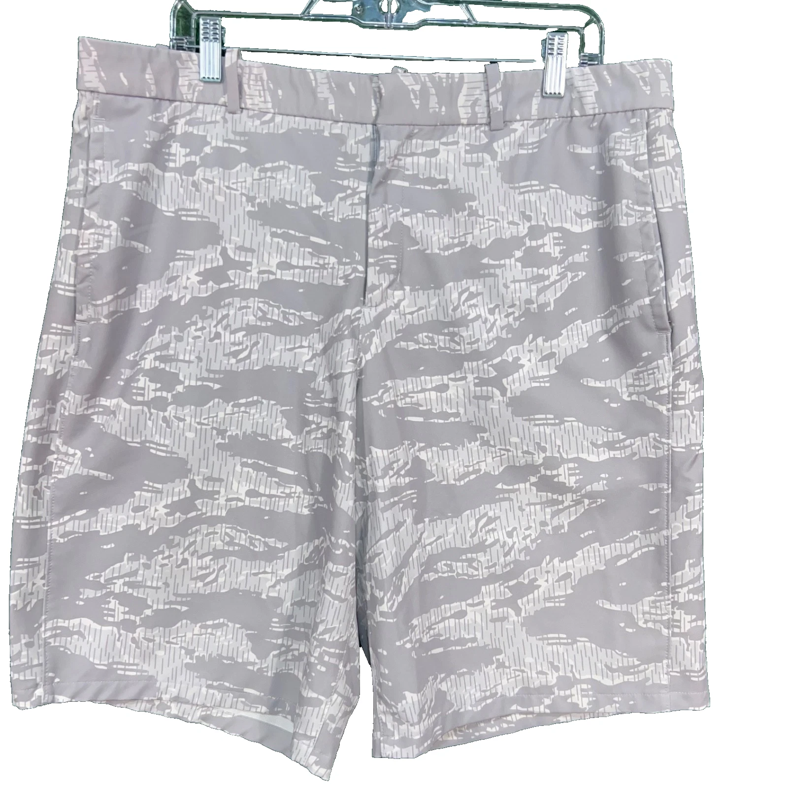 EUC Nike Dri-Fit Shorts Men 38x10 Gray Standard Camo Golf Athletic Stretch