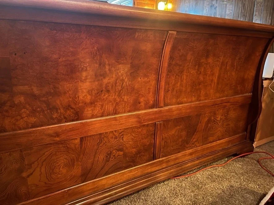 Juego de dormitorio trineo Thomasville Elysee King Foto 4 de 4