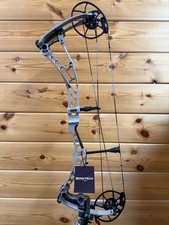 Bowtech Solution LS - Right Hand - 70lbs - 24.5"-30" - Sandstone - A14734