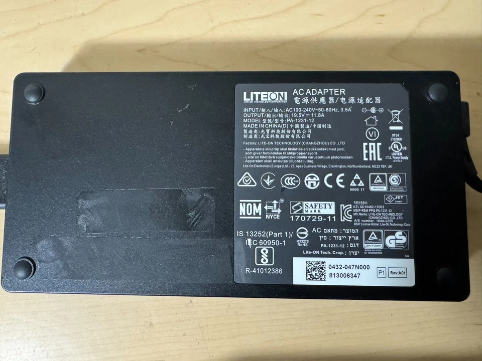 Intel NUC BOXNUC8I7HNK1 i7-8705G 16 GB RAM CON gráficos Radeon RX Vega M GL SIN DISCO DURO Foto 2 de 4