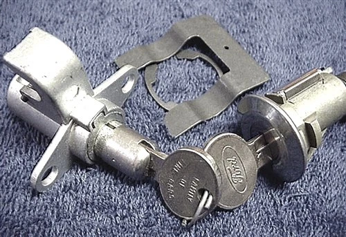 Nuevo juego de cerradura de puerta para maletero y guante con llaves Mercury Cougar 70 71 72 73 Foto 2 de 2