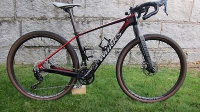 Gravel Bike gebraucht Herren. Rahmen Specialized S-Works in Rot/Schw. Starrgabel