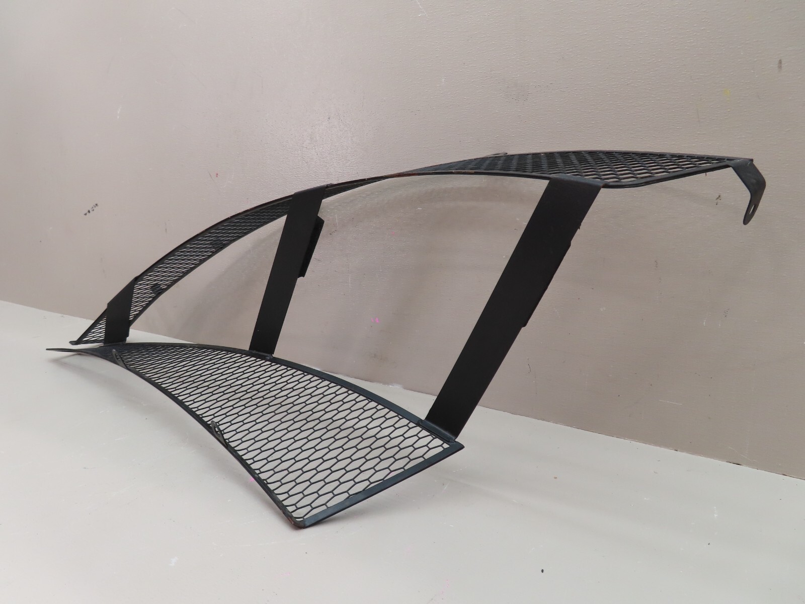 2013-2014 MCLAREN MP4-12C REAR LEFT SIDE QUARTER PANEL GRILLE OEM 11A5339CP