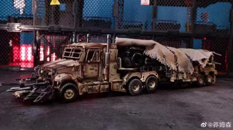 New Transformation Toy Unique Toys UT R-05 Desperado Desert Color Ver.In Stock - Image 3 of 3